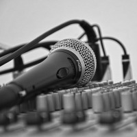 photo of microphone and mixer