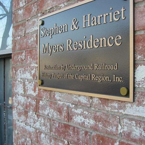 photo of Myers Residence plaque